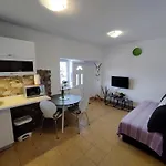 Kristina Apartman *