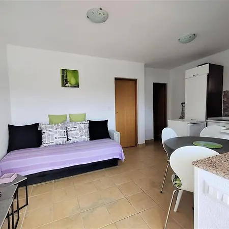 Kristina Apartman Vrbnik